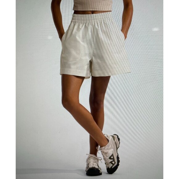 The North Face Womens Elastic Waist Shorts XS Beige - Picture 2 of 16